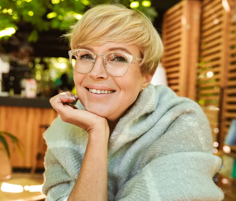 Coupe de cheveux femme 50 ans qui rajeunit